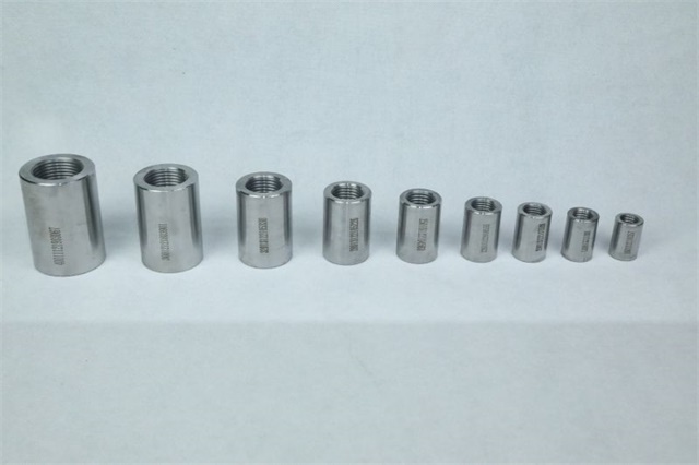 宏伟直螺纹钢筋套筒尺寸表